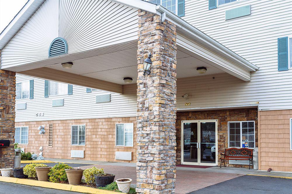 Guesthouse Inn & Suites Kelso/Longview エクステリア 写真